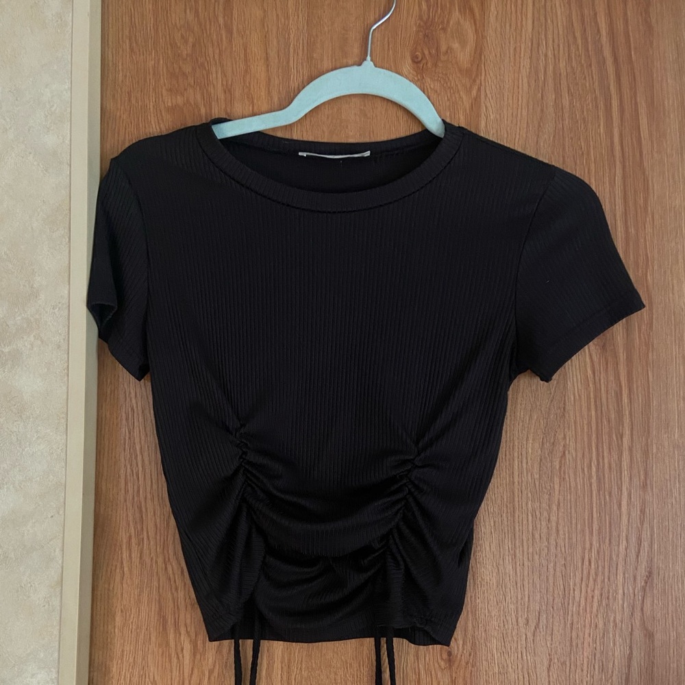 Top w/ Two tightening strings